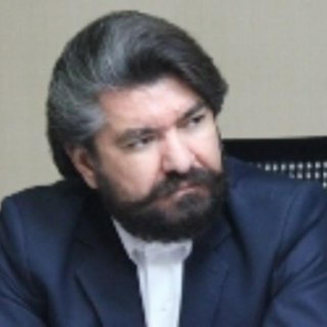 دکتر فرزاد قاسم‌زاده 